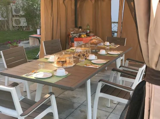 Nel Mar Bed & Breakfast